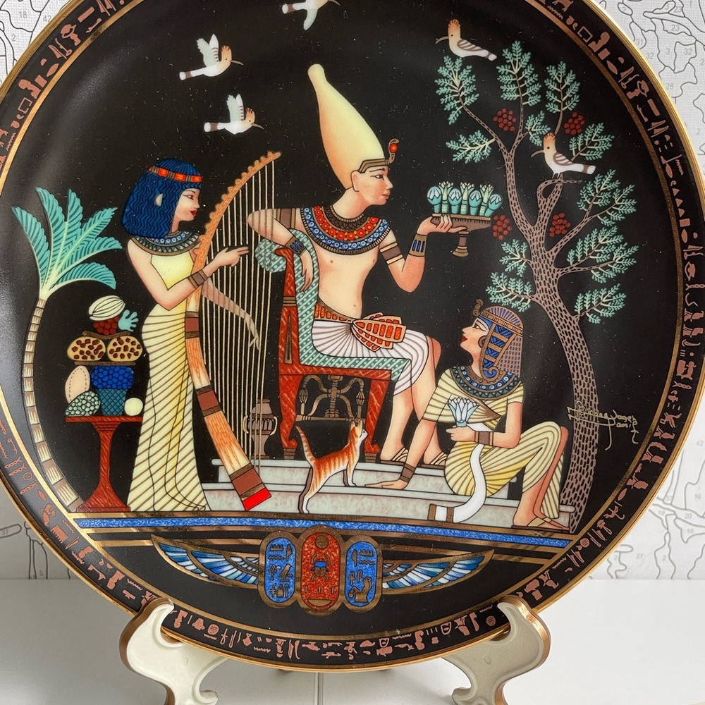 "Banquet in the Royal Gardens" 1991 Legend of Tutankhamun Collectors Plate
